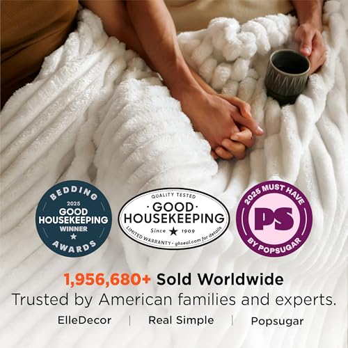 Save 25% on Bedsure GentleSoft Fleece Throw Blanket - Image 3