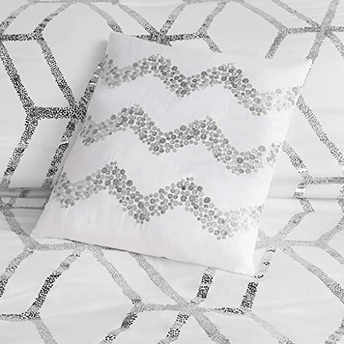 Save 72% on Comfort Spaces Vivian Comforter Set - Image 4