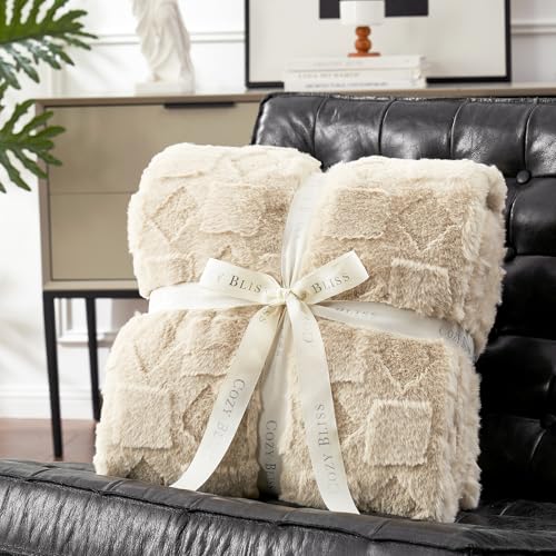 Cozy Bliss Faux Fur Throw Blanket - Ultra-Soft & Luxurious - Image 3
