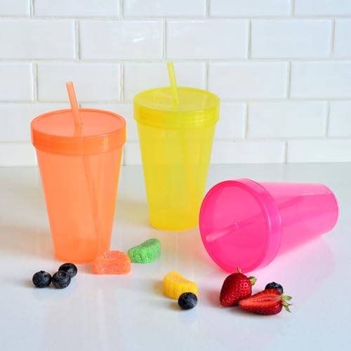 50% Off Youngever Reusable Plastic Cups with Lids & Straws - Image 5