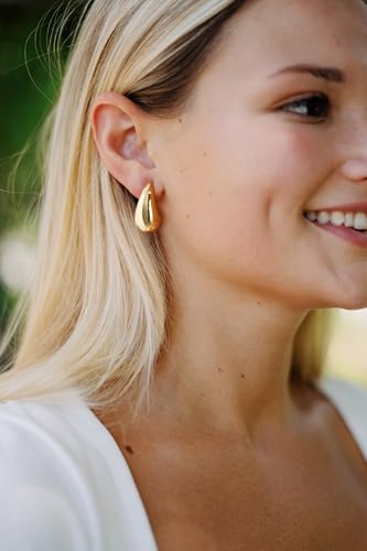 18K Gold Teardrop Earrings – Affordable Elegance - Image 4