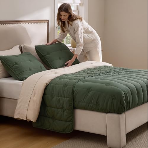 Up to 33% Off Bedsure Queen Quilt Set - Ultra Soft & Breathable - Image 5