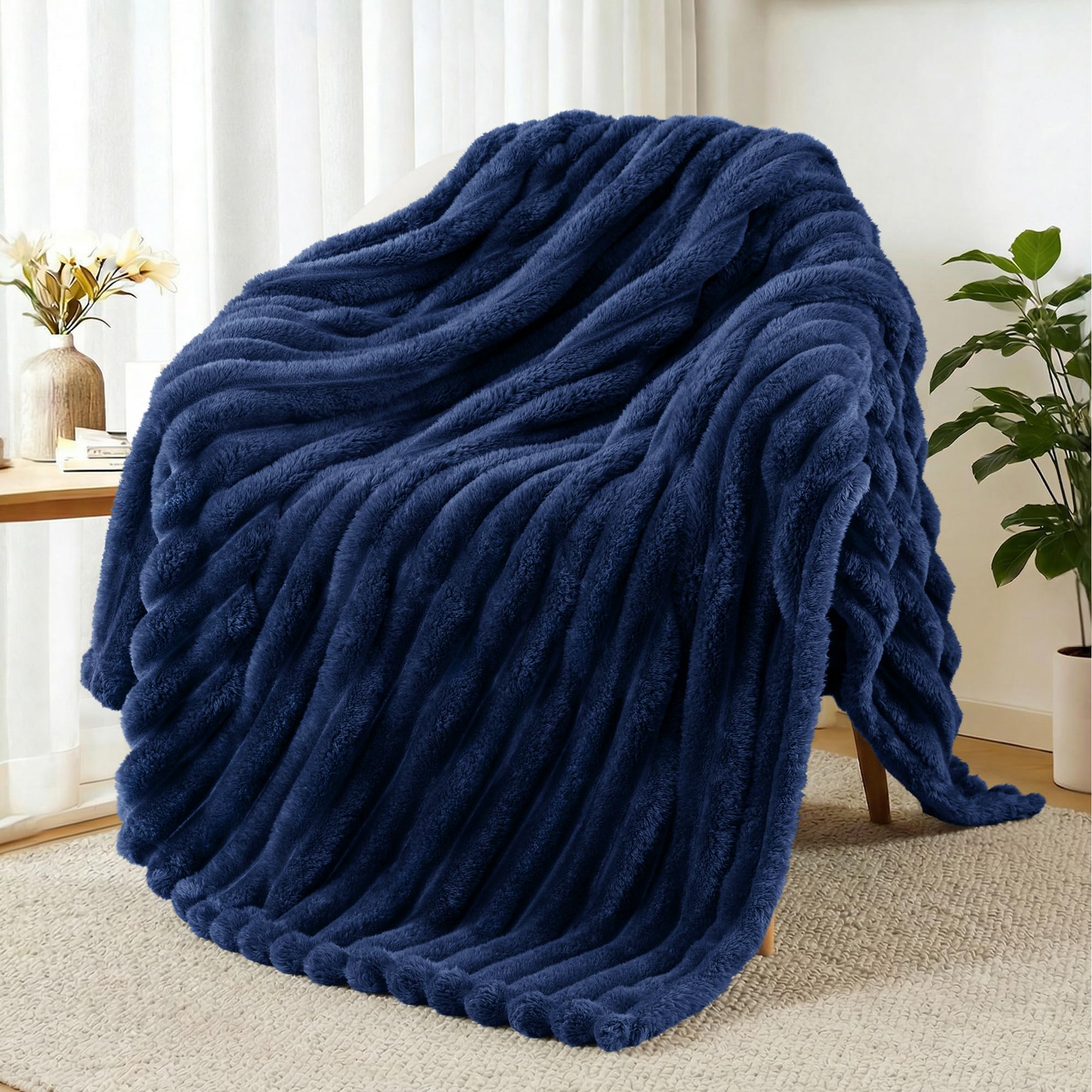 Exclusivo Mezcla Fleece Blanket Throw at 81% Off
