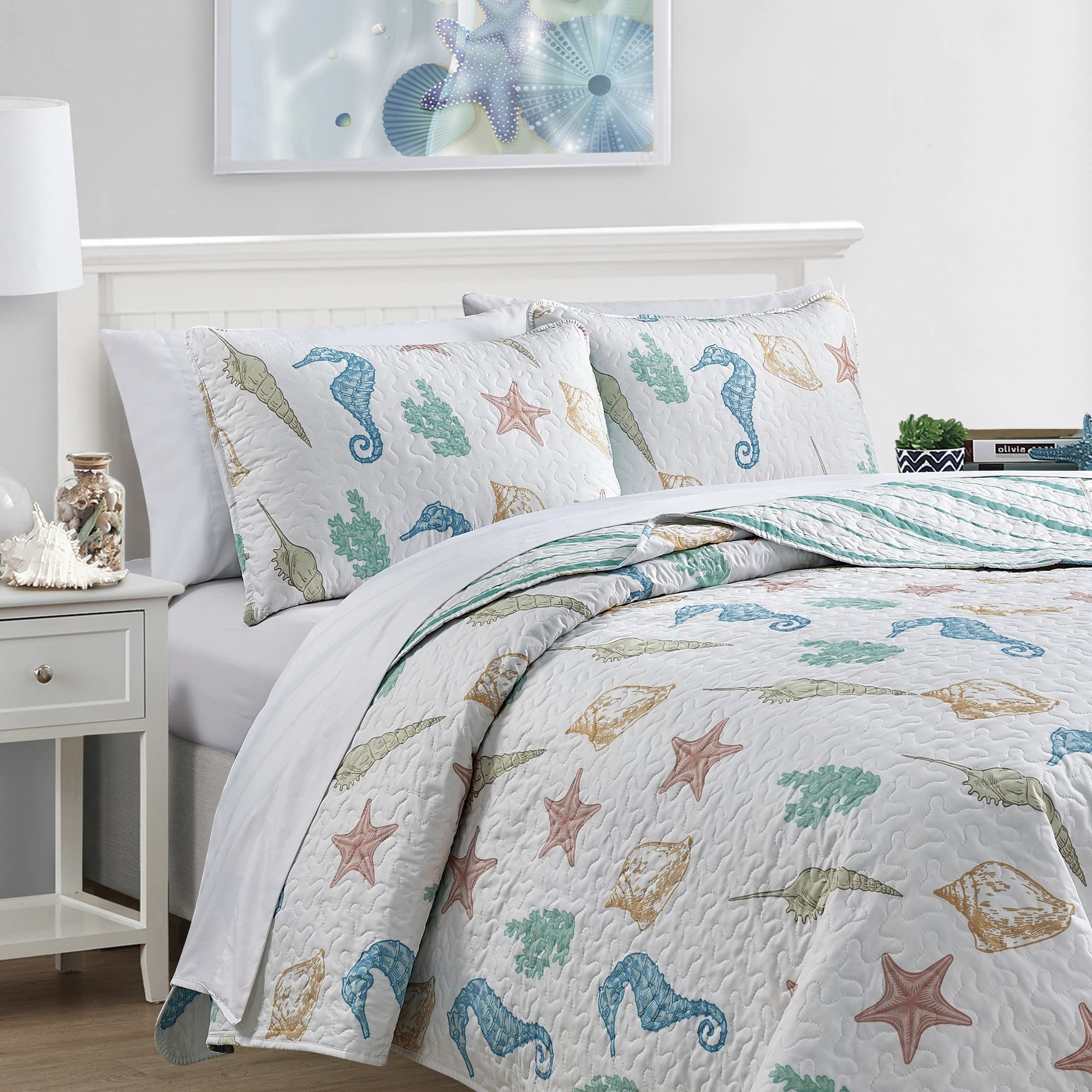 50% Off King Coastal Comforter Set – Reversible & Lightweight