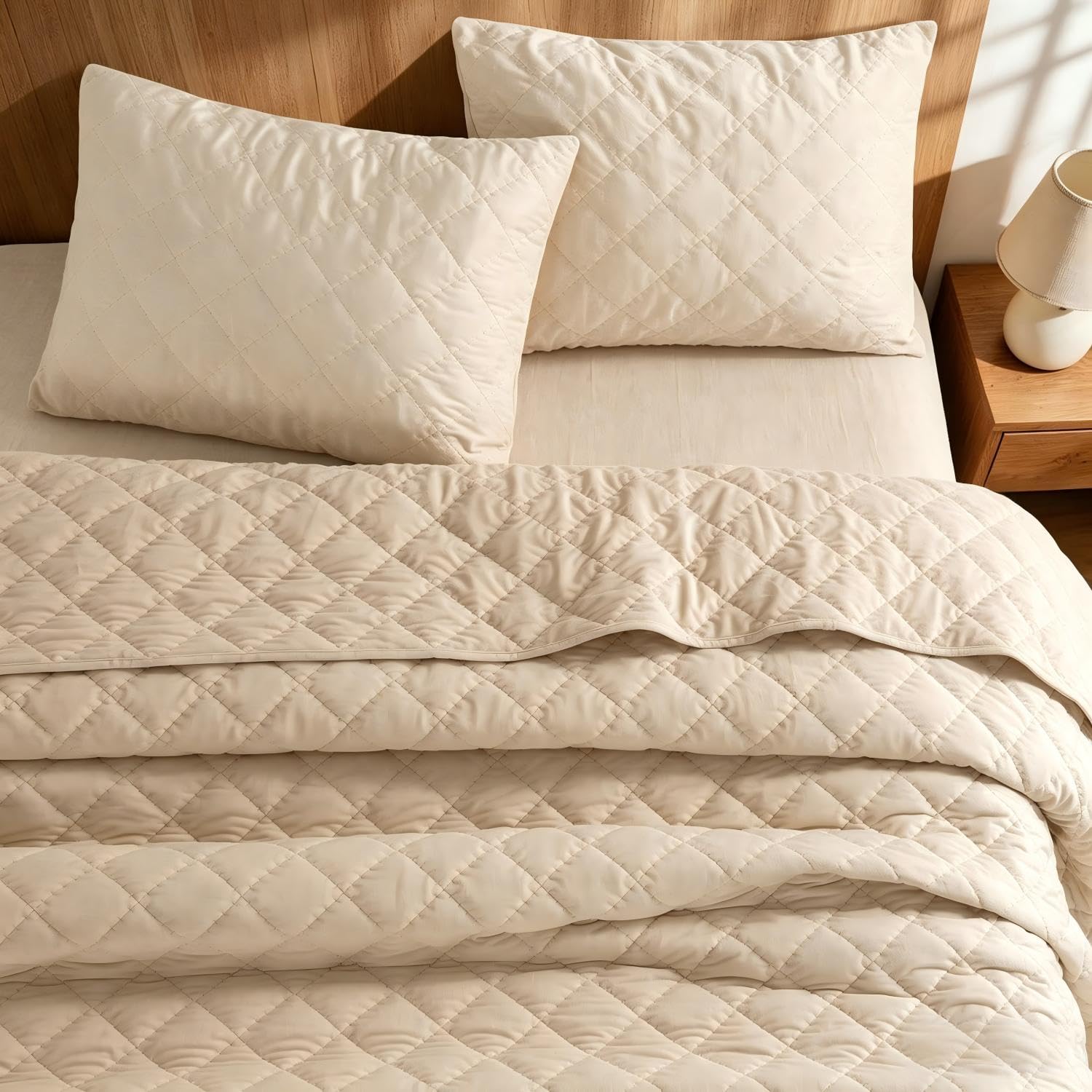 50% Off Luxury Velvet Quilt Set Queen Size 3 Piece
